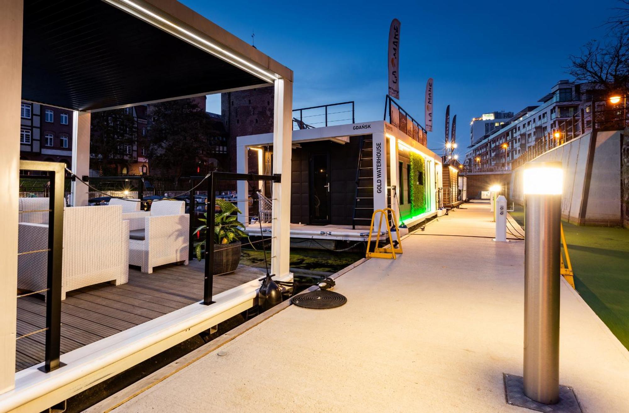 Domy Na Wodzie - La Mare Motlava Houseboats With Sauna By Downtown Apartments Danzica Esterno foto