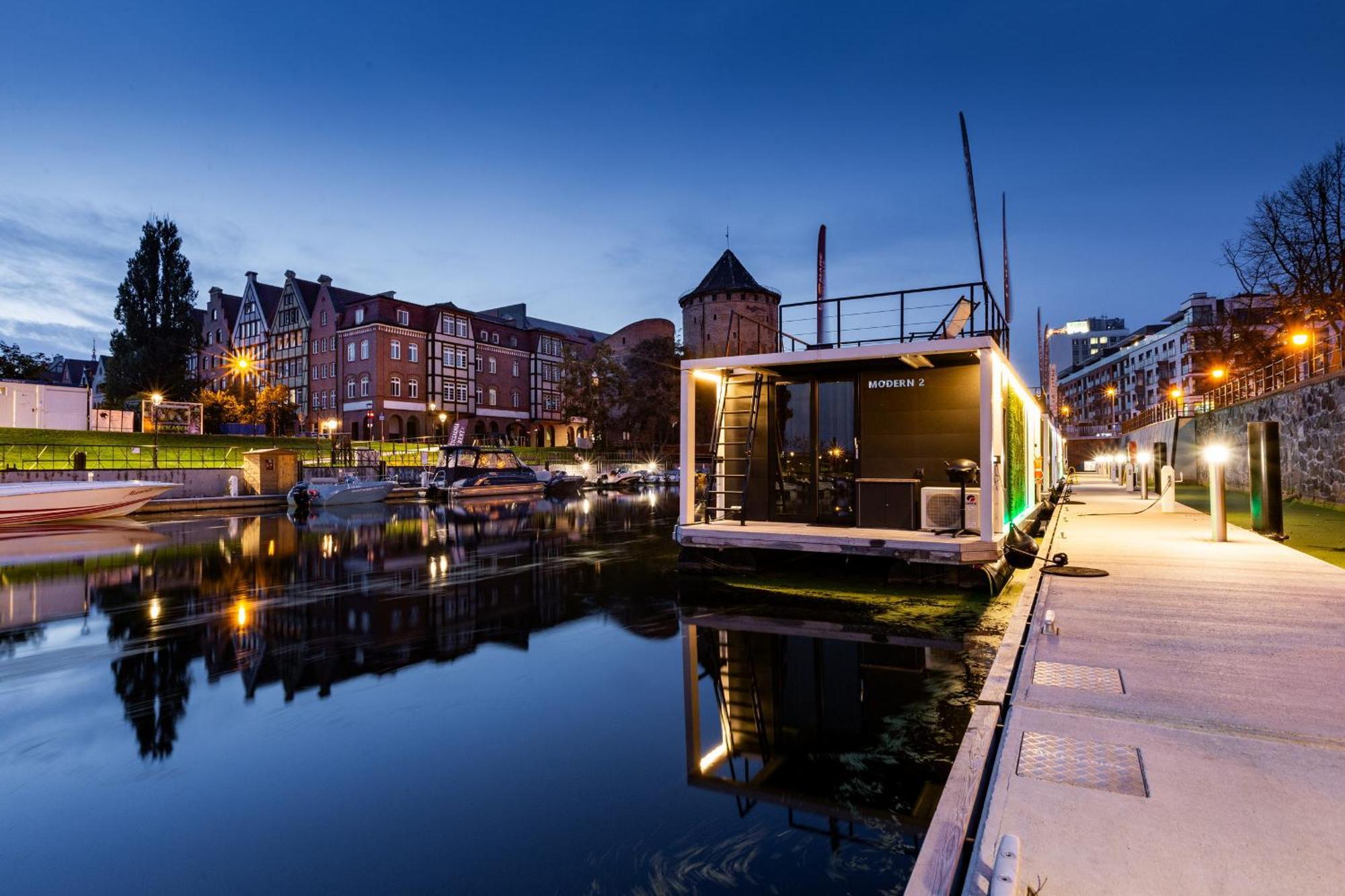 Domy Na Wodzie - La Mare Motlava Houseboats With Sauna By Downtown Apartments Danzica Esterno foto