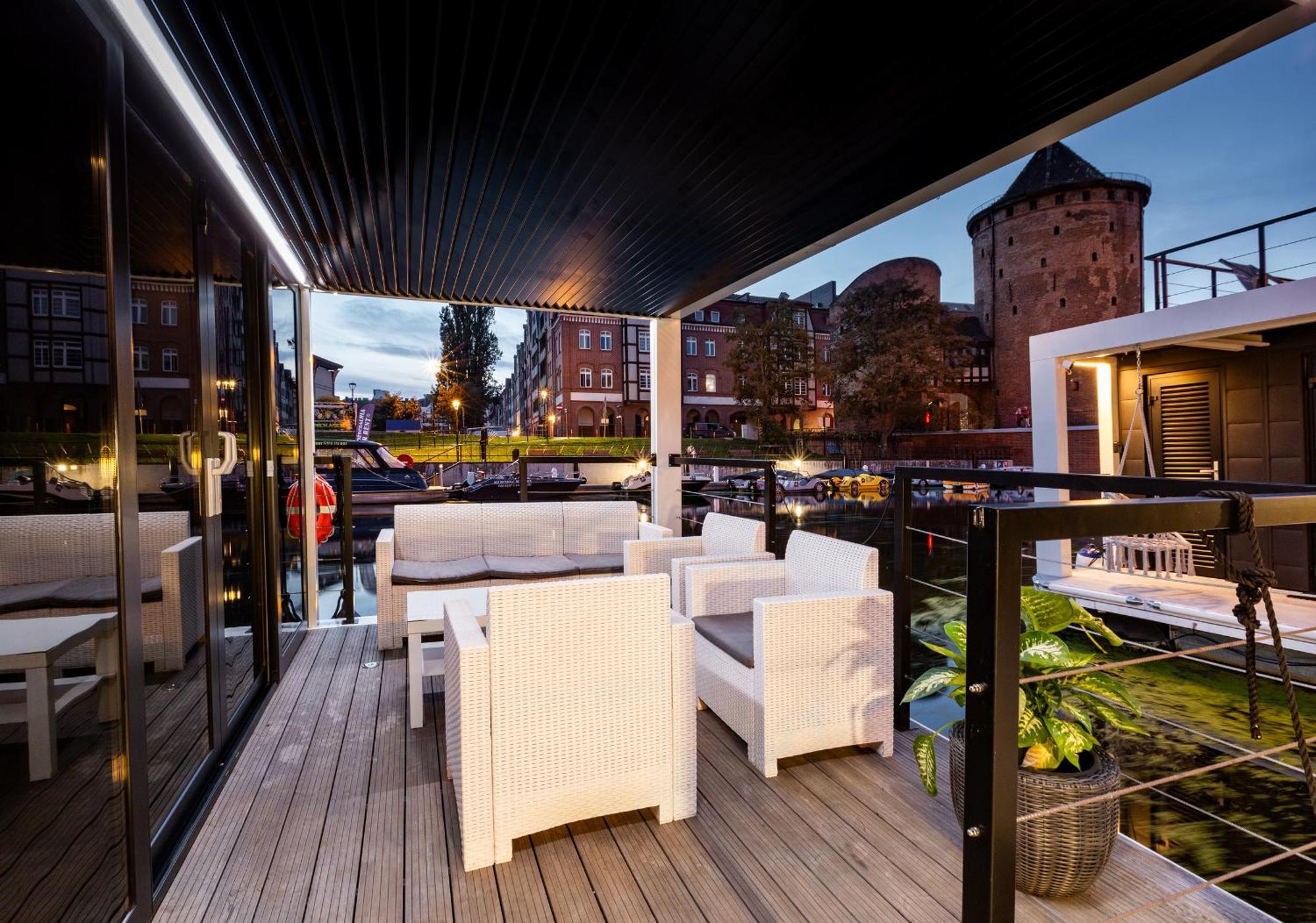 Domy Na Wodzie - La Mare Motlava Houseboats With Sauna By Downtown Apartments Danzica Esterno foto