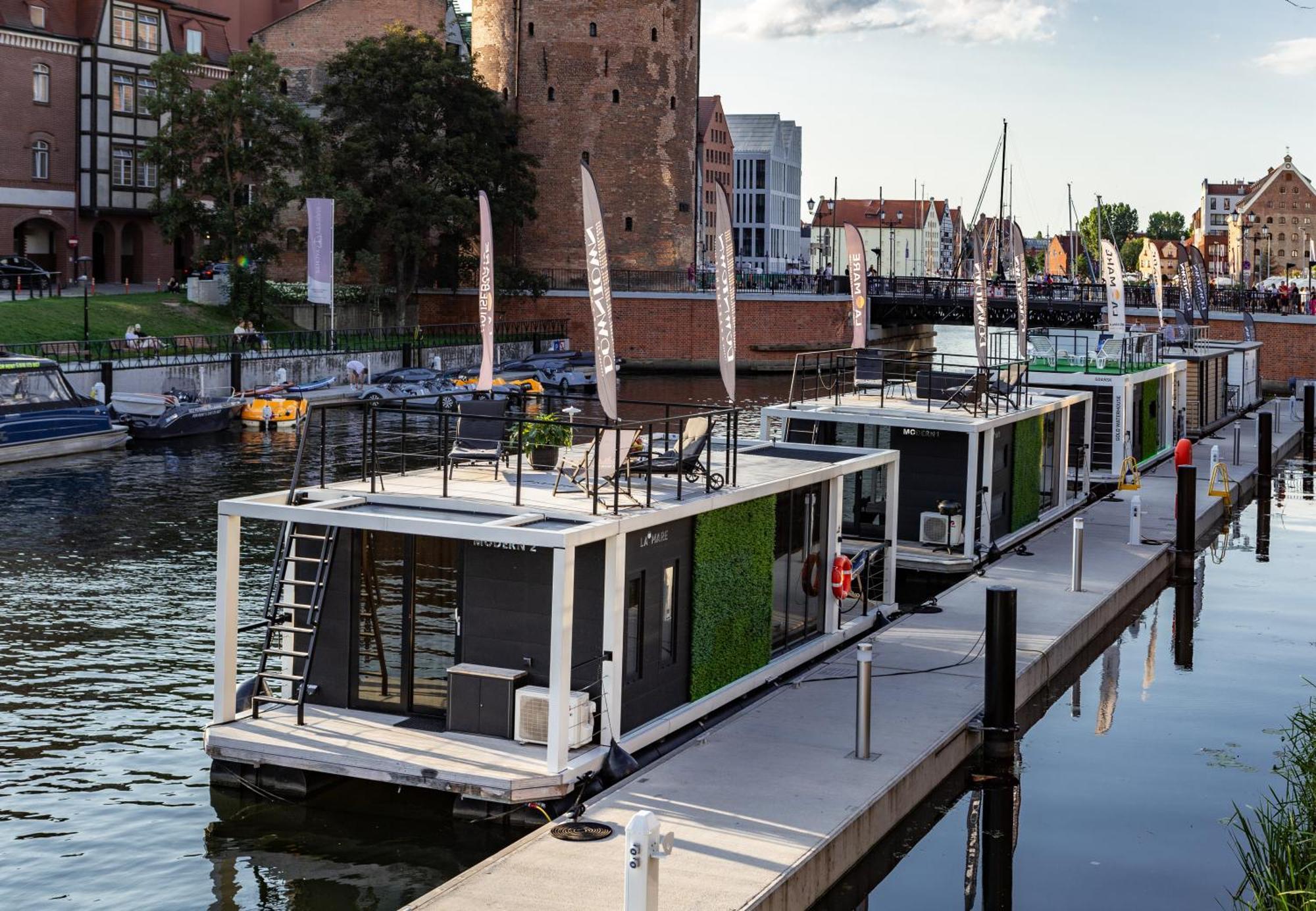 Domy Na Wodzie - La Mare Motlava Houseboats With Sauna By Downtown Apartments Danzica Esterno foto