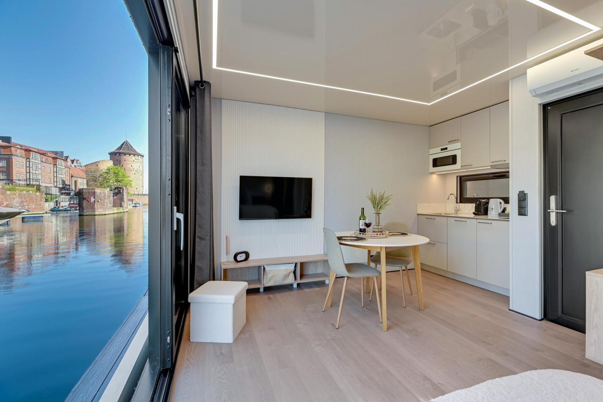 Domy Na Wodzie - La Mare Motlava Houseboats With Sauna By Downtown Apartments Danzica Camera foto